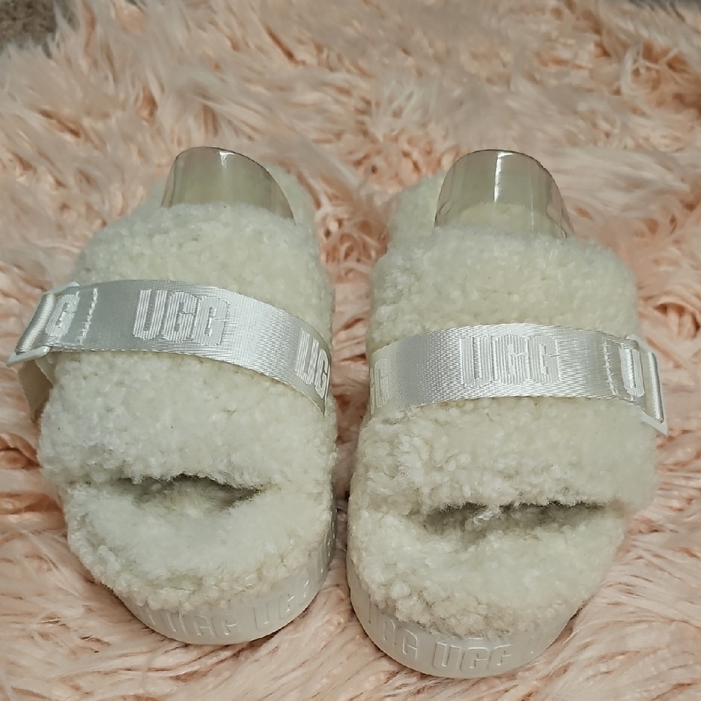 UGG Kids Cream Fluffy Slippers